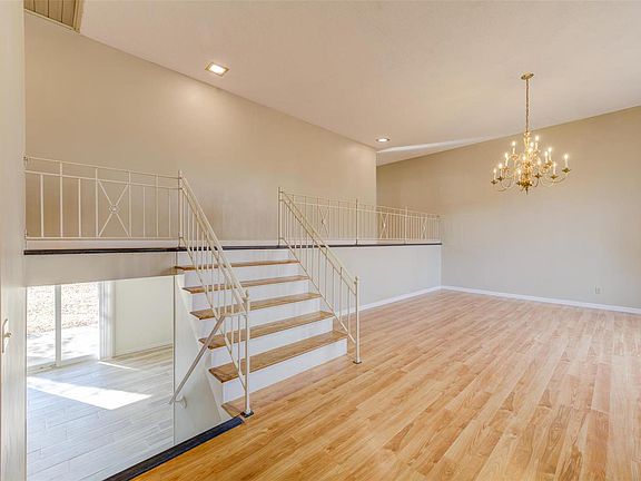 4th image of 12750 Whispering Hills Ln