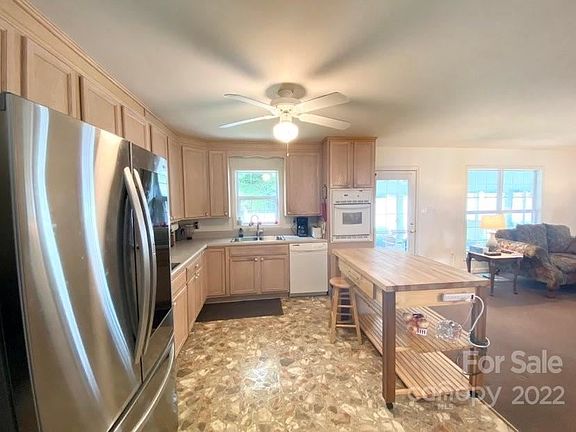5th image of 1265 Wexford Village Cres