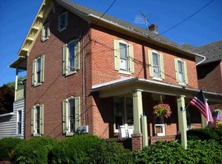 69 Main St, Pennsburg, PA 18073