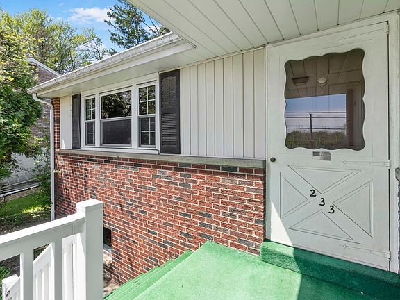 2nd image of 233 Laurie Dr