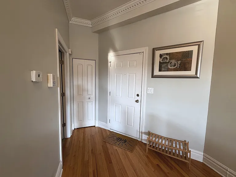 4852 S Prairie Ave #1B — Photo 9