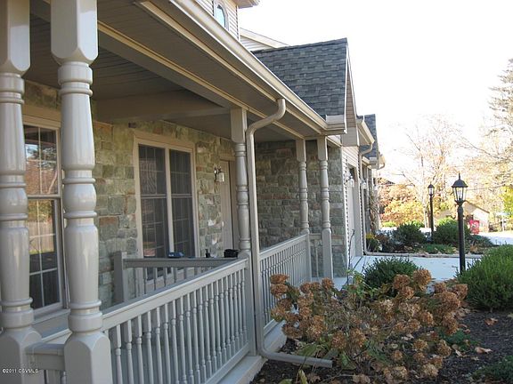 4th image of 9 Wetzel Dr