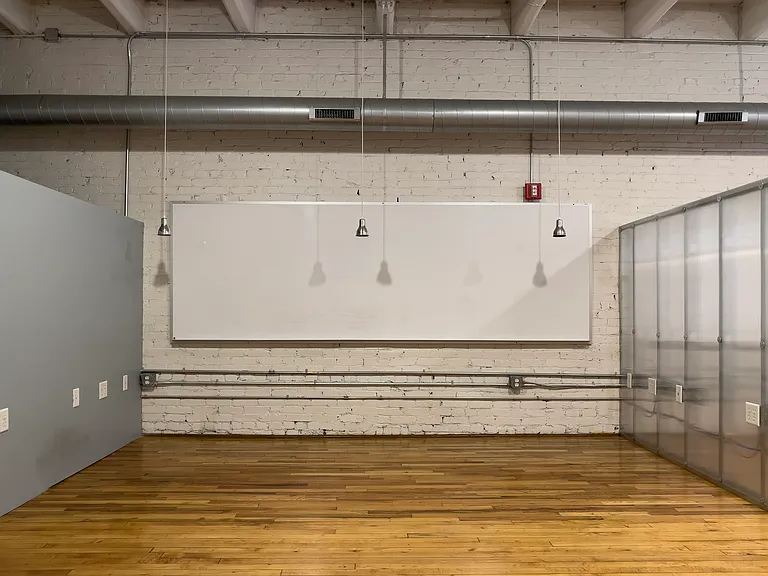 945 Liberty Ave #600 — Photo 40