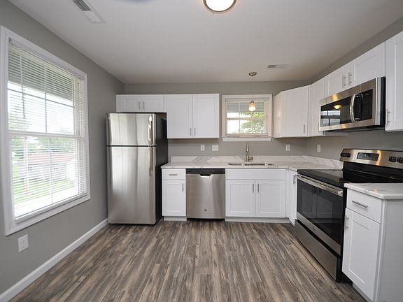 2nd image of 502 S Linn Ave #B