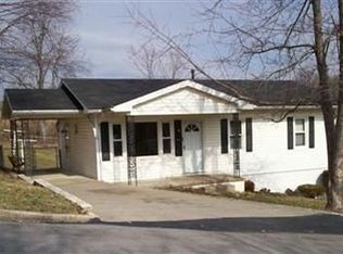 407 2nd St, Carlisle, KY 40311