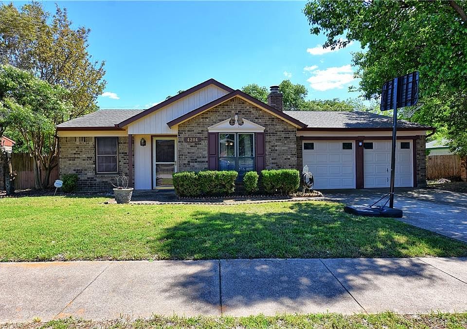 1st image of 4204 Bradley Ln