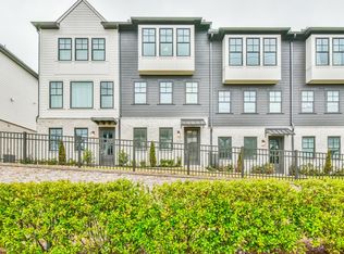 6544 Beacon Dr, Sandy Springs, GA