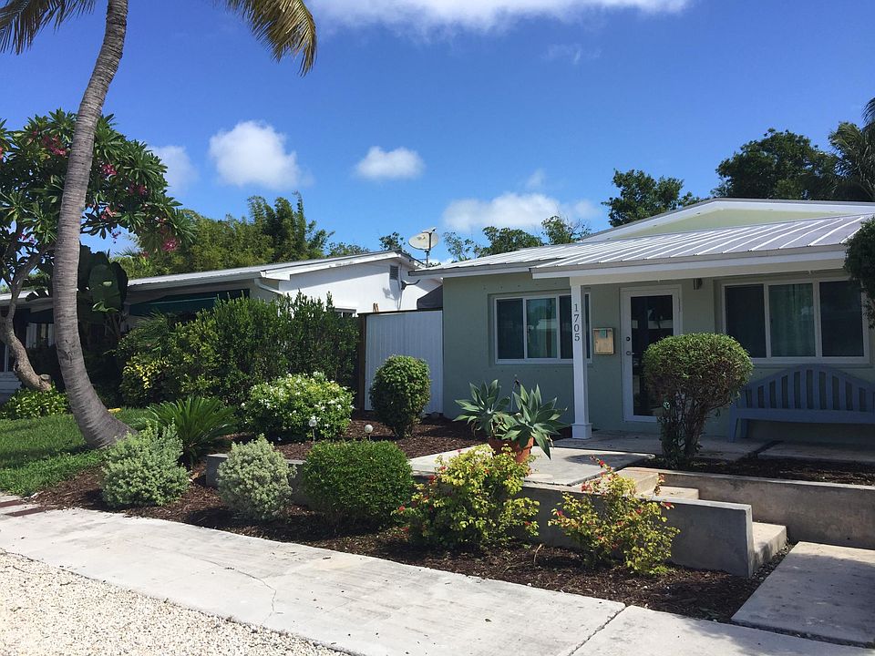 1st image of 1705 Bahama Dr