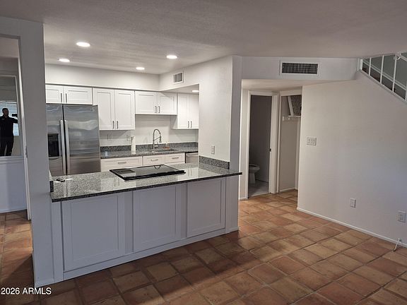 3rd image of 1500 W RIO SALADO Parkway #150