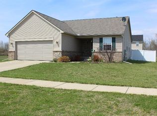 343 White Owl Ln, Dundee, MI