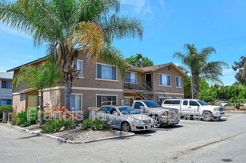 1 bed, 1.0 bath, 500 sqft, $1,595 — Photo 3