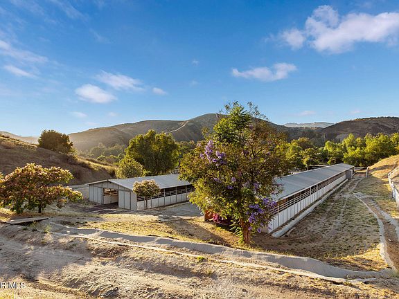 3rd image of 4860 Tapo Canyon Rd