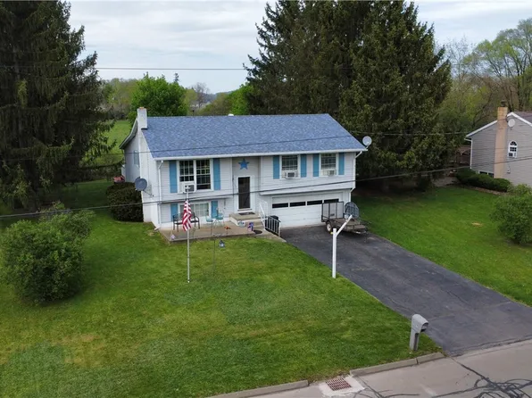 135 Williamson Ter, Bath, NY 14810