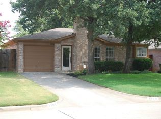 1304 Cardinal Oaks Dr, Mansfield, TX 76063