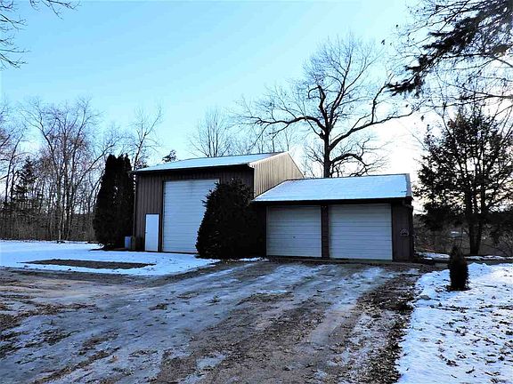 48x36 Pole Building with 2/9x8 and 1/10x13 door