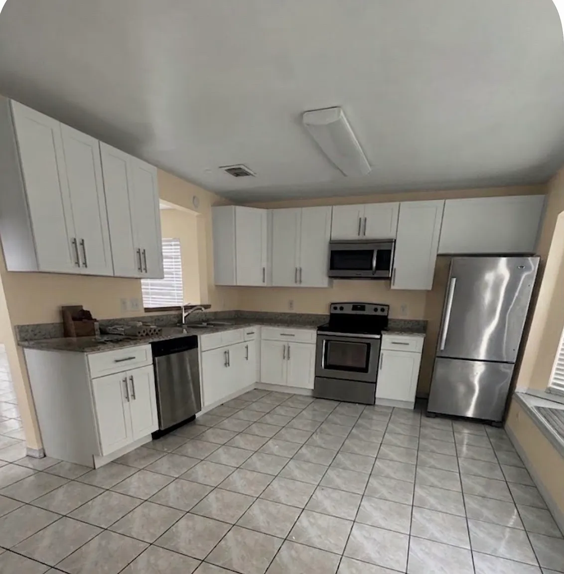 3 bed, 1550 sqft, $1,975 — Photo 4