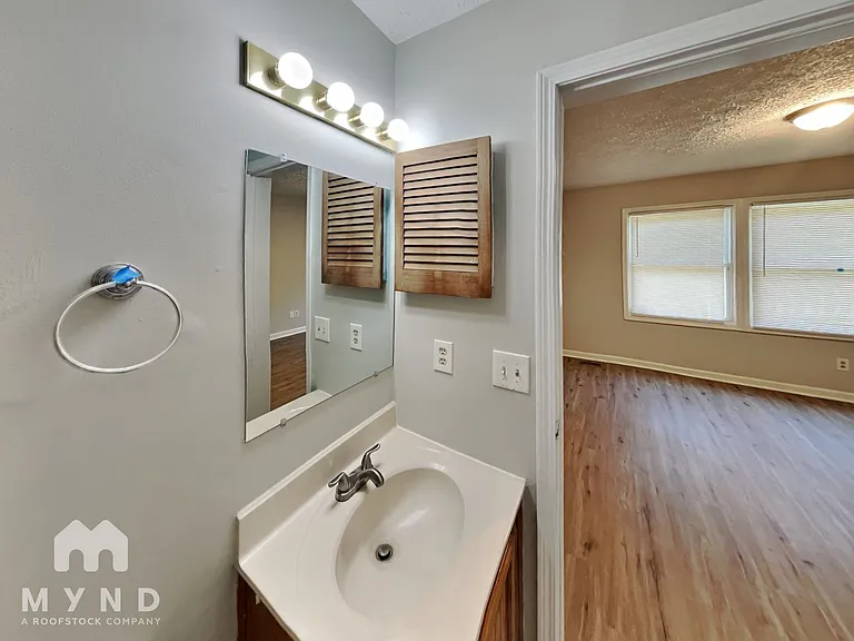 7610 Denon Hills Dr — Photo 12