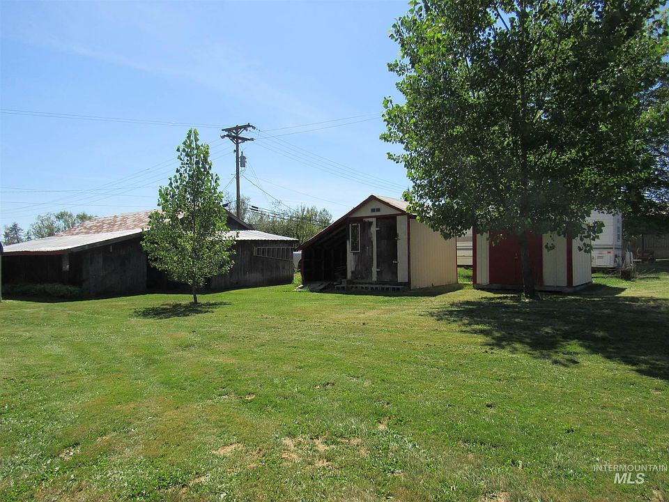 507 E 1st St, Weippe, ID 83553 Zillow