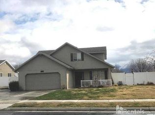 11641 S Country Brook Ct, South Jordan, UT 84009