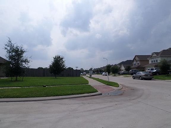 3rd image of 1763 Nichole Woods Dr