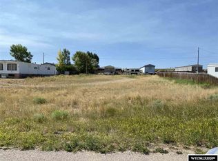 507 W Spring Ave, Saratoga, WY 82331