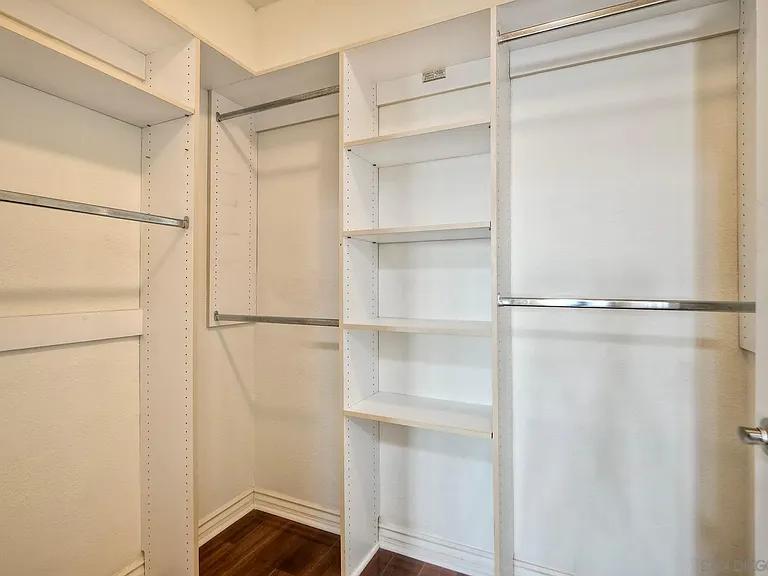 Walk-in Closet