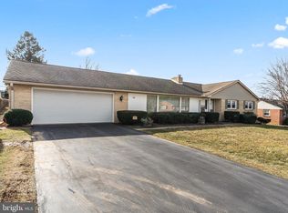 146 Harvest Ln, Chambersburg, PA 17202