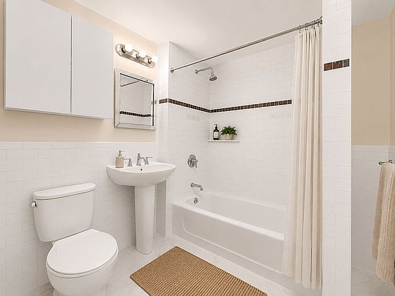 5th image of 189 Avenue C Unit D