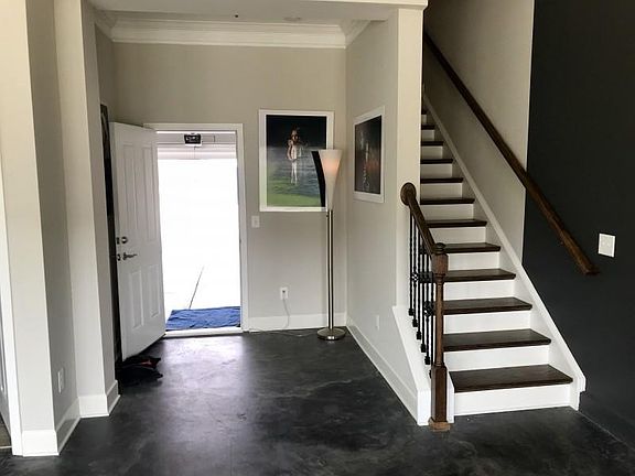4th image of 317 Levisa Ln