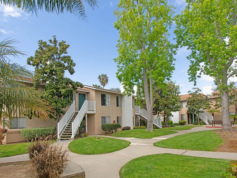 3515-3563 Roosevelt St - Su Casa Apartments — Photo 40