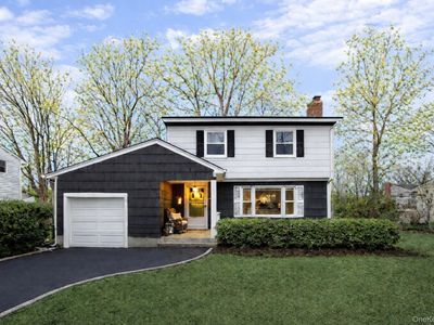 31 Munson Court, Melville, NY, 11747