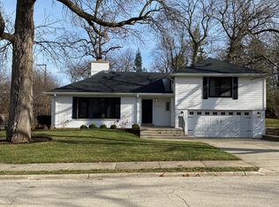 939 Westcliff Ln, Deerfield, IL