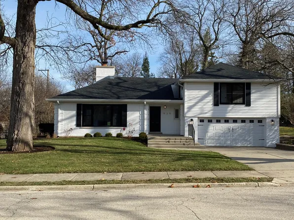 939 Westcliff Ln, Deerfield, IL 60015