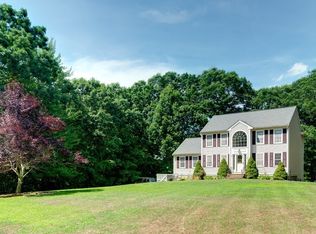 20 Country Rd, Uxbridge, MA 01569