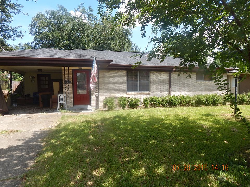 2nd image of 125 Valerie Ave