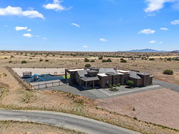 10 E Serena Ln, Santa Fe, NM 87508