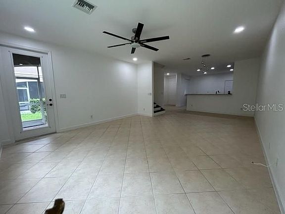 5th image of 9569 Roundstone Cir