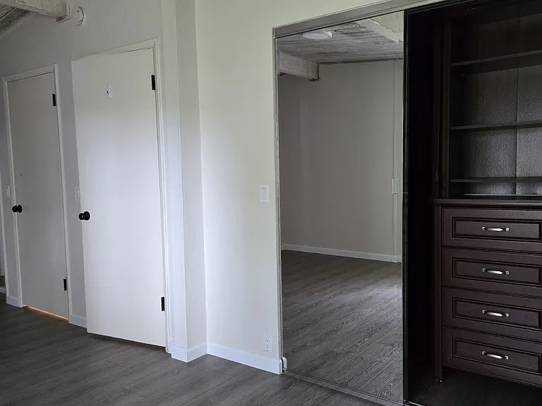 1318 Funston Ave — Photo 13