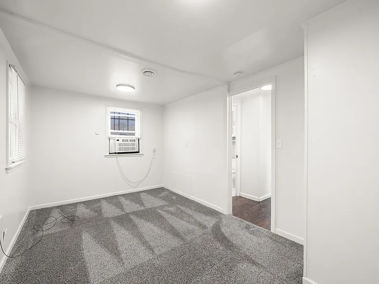 807 S Main Ave #6 — Photo 12
