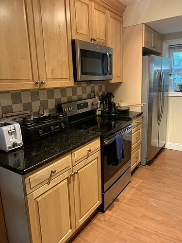 180 Newton St #3 Photo 1
