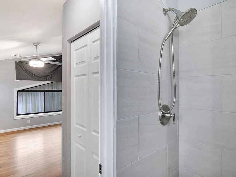 12624 Woodmill Dr — Photo 23