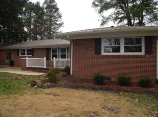 115 Smith Ave, Huntland, TN 37345