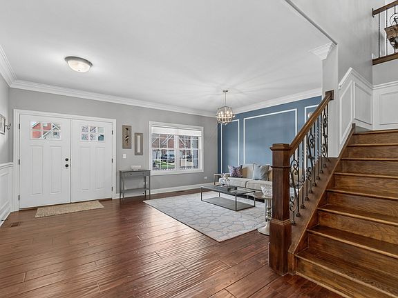 2nd image of 10835 Scarlet Dr