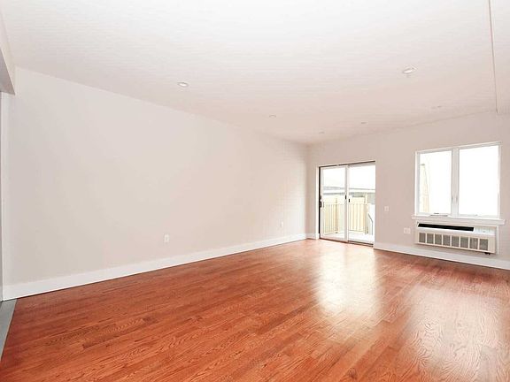 3rd image of 27-34 27th St #3R