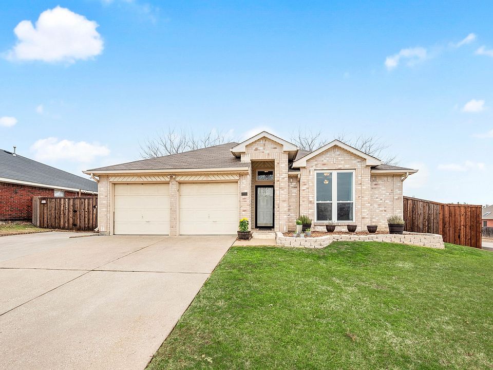1st image of 2076 Amherst Dr