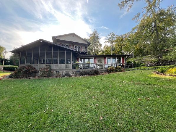 3406 Bluff View Dr