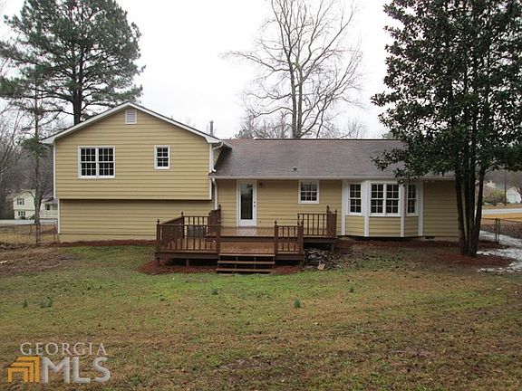 2nd image of 275 Nectarine Dr