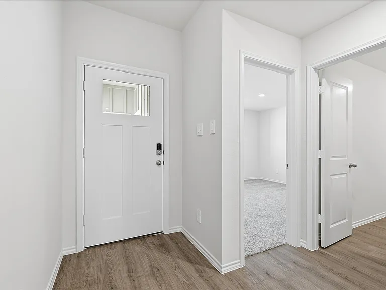 722 Orchid Way — Photo 5