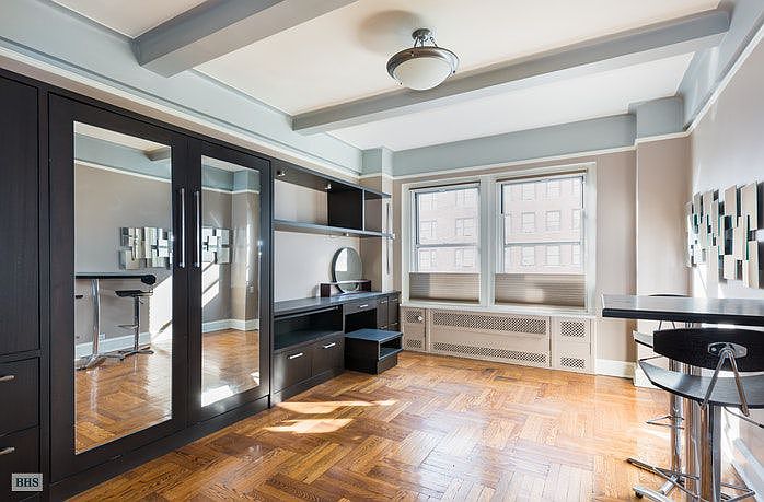 1st image of 433 W 34th St APT 9F
