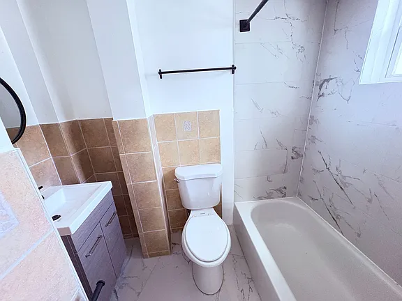 23 Arch St #1 — photo 5 of 5